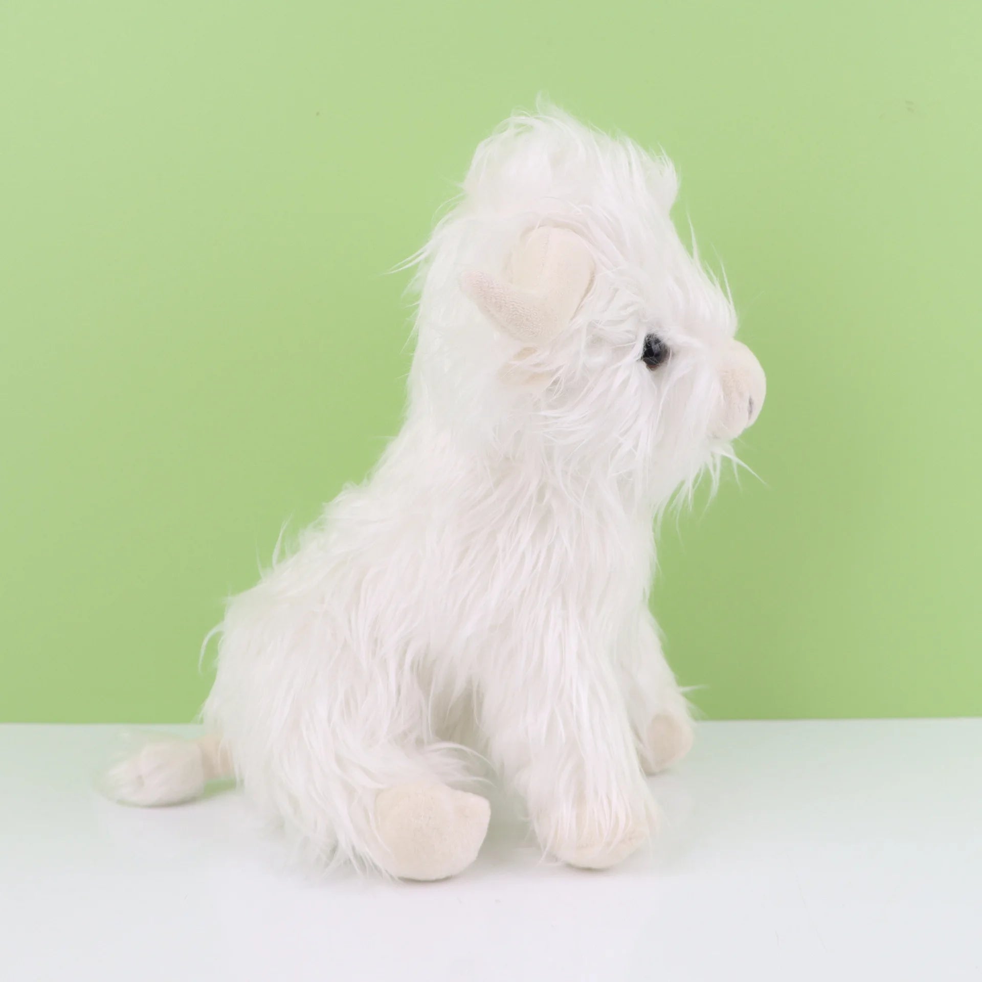 Juguete de peluche de vaca de las Tierras Altas: adorable animal de peluche realista con pelo largo y esponjoso, regalo de peluche suave para niños, niños y coleccionistas