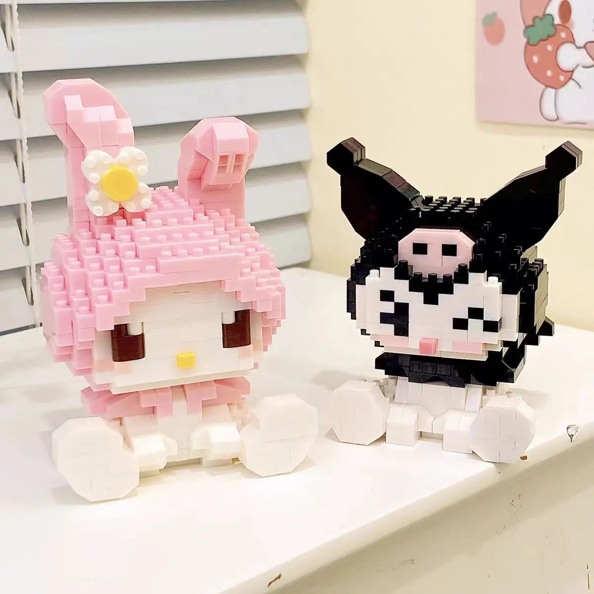 KEEPPLEY Sanrio Anime Hello Kitty My Melody Cinnamoroll pompurin Kuromi bloques de construcción para niñas, regalo de Navidad de vacaciones para niños