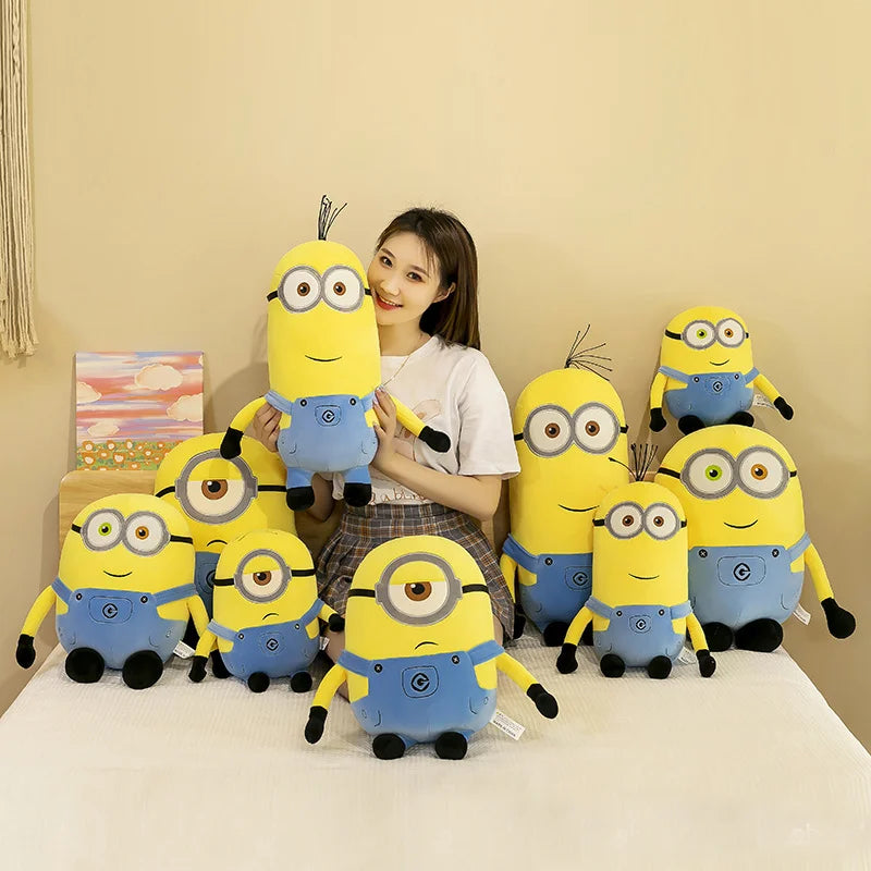 Minions película periferia amarillo peluche Bob Stuart juguetes de peluche en Jeans muñecas suaves almohada decoración niños regalo de cumpleaños
